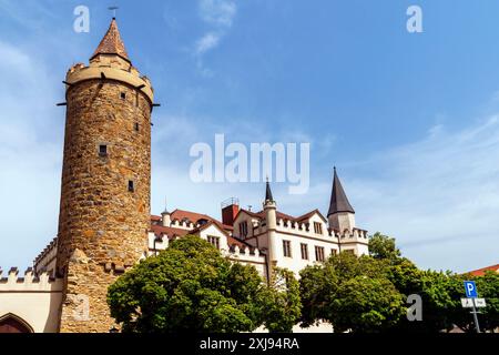 Wendish Tower (Wendischer Turm) e Vecchia caserma ora sede degli uffici fiscali, alte Kaserne, Finanzamt, Bautzen, Sassonia, Germania. La Wendish Tower era buil Foto Stock