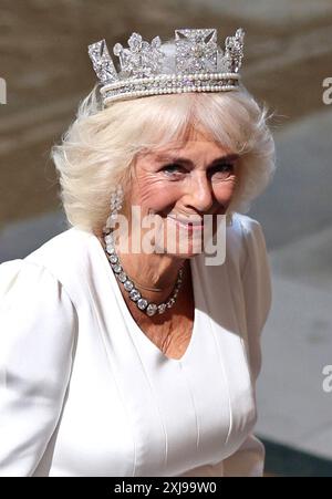 La regina Camilla, indossando il Diadem di Stato di Giorgio IV, arriva per l'apertura di Stato del Parlamento alla camera dei Lord, al Palazzo di Westminster a Londra. Data foto: Mercoledì 17 luglio 2024. Foto Stock