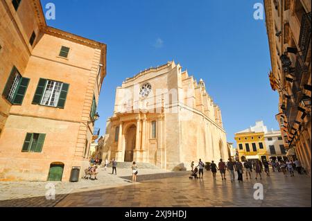 Piazza della Cattedrale, Ciutadella de Menorca, Minorca, Isole Baleari, Spagna, Mediterraneo, Europa Copyright: GOUPIxCHRISTIAN 1382-685 Foto Stock