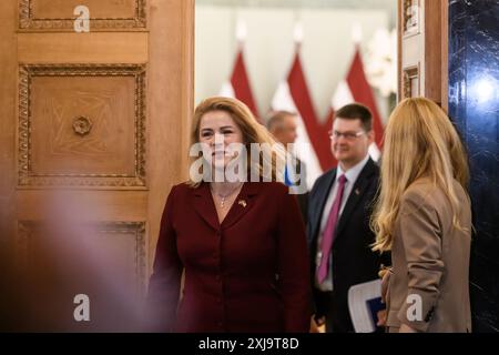 RIGA, Lettonia. 17 luglio 2024. Delegazione del Congresso DEGLI STATI UNITI, durante un'intervista con i media dopo l'incontro con Evika Silina, primo ministro della Lettonia presso il Gabinetto dei ministri. Crediti: Gints Ivuskans/Alamy Live News Foto Stock