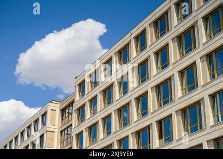 Neue Bürohäuser, Mühlenstraße / Am Postbahnhof, Mediaspree, Friedrichshain, Friedrichshain-Kreuzberg, Berlino, Germania Foto Stock