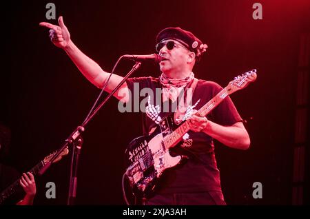 Tom Morello si esibisce al Peace & Friendship Stadium, Atene / Grecia, luglio 2024 Foto Stock