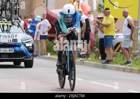 BENNETT Sam Decathlon AG2R la Mondiale Team durante il Tour de France 2024, tappa 7, prova individuale a tempo, Nuits-Saint-Georges - Gevrey-Chambertin (25,3 km) il 5 luglio 2024 a Gevrey-Chambertin, Francia - foto Laurent Lairys / DPPI Foto Stock