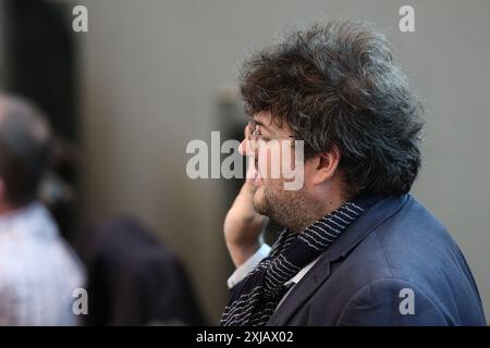 Namur, Belgio. 17 luglio 2024. Les Engages' Loris Resinelli presta giuramento durante una sessione plenaria del Parlamento vallone a Namur, mercoledì 17 luglio 2024. Nel corso di questa sessione verrà esaminata la dichiarazione politica regionale. BELGA PHOTO BRUNO FAHY credito: Belga News Agency/Alamy Live News Foto Stock