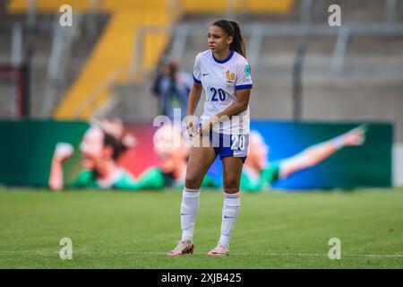 16 luglio 2024, Delphine Cascarino di Francia durante le qualificazioni a UEFA EURO 2025: Repubblica d'Irlanda 3 - Francia 1, giocata a Páirc Uí Chaoimh, Cork, Foto Stock