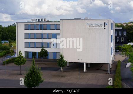 Lüdenscheid, NRW, Germania. 16 luglio 2024.costruzione dell'Università di Scienze applicate della Westfalia meridionale Foto Stock