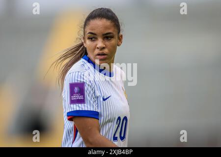 16 luglio 2024, Delphine Cascarino di Francia durante le qualificazioni a UEFA EURO 2025: Repubblica d'Irlanda 3 - Francia 1, giocata a Páirc Uí Chaoimh, Cork, Foto Stock