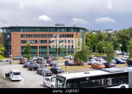 Lüdenscheid, NRW, Germania. 16 luglio 2024. Edificio degli uffici fiscali a Lüdenscheid Foto Stock