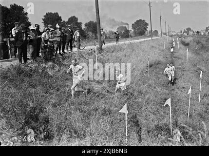 Olimpiadi estive di Parigi 1924 Cross Country - Sipila, Johnson, Ebeling Foto Stock