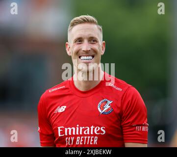17 luglio 2024; Emirates Old Trafford Cricket Ground, Manchester, Inghilterra; Vitality Blast T20 League Cricket, Lancashire Lightning contro Nottinghamshire Outlaws; Luke Wood del Lancashire Lightning Foto Stock