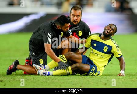 Nashville, Tennessee, Stati Uniti. 17 luglio 2024. Il centrocampista del Nashville SC Dru Yearwood (16) soffre di dolore dopo aver subito un infortunio durante la sua partita di calcio della MLS a Nashville. (Credit Image: © Camden Hall/ZUMA Press Wire) SOLO PER USO EDITORIALE! Non per USO commerciale! Foto Stock