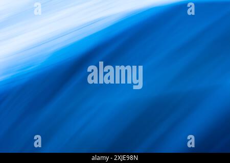 Striscione e onde, linee e sfumature di sfondo blu orizzontale astratto. Sfondo Foto Stock