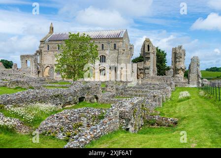 Binham Priory, un sito patrimonio dell'umanità inglese, a Norfolk Foto Stock