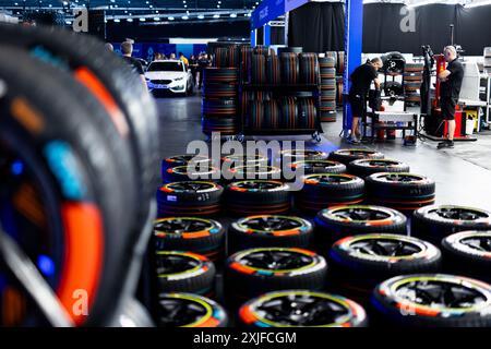 Londra, Regno Unito - 18/07/2024, Hankook durante l'Hankook London ePrix 2024, decimo incontro del Campionato Mondiale ABB FIA Formula e 2023-24, sull'Excel London dal 18 al 21 giugno 2024 a Londra, Regno Unito - Photo Joao Filipe/DPPI Credit: DPPI Media/Alamy Live News Foto Stock