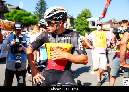 Barcelonnette, Francia. 18 luglio 2024. Il belga Arnaud De Lie di lotto Dstny nella foto dopo la 18a tappa del Tour de France 2024, da Gap a Barcelonnette (179, 5 km), in Francia, giovedì 18 luglio 2024. La 111a edizione del Tour de France inizia sabato 29 giugno e si concluderà a Nizza, in Francia, il 21 luglio. BELGA FOTO DAVID PINTENS credito: Belga News Agency/Alamy Live News Foto Stock