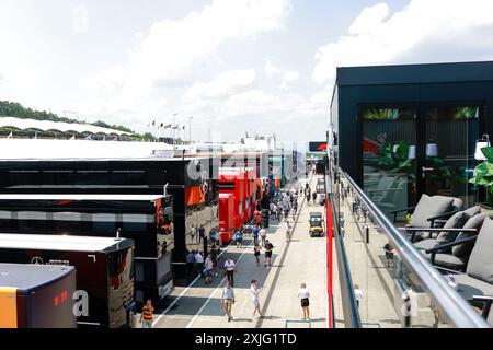 Budapest, Hongrie. 18 luglio 2024. Paddock, illustrazione durante il Gran Premio d'Ungheria di Formula 1 2024, 13° round del Campionato del mondo di Formula 1 2024 dal 19 al 21 luglio 2024 sull'Hungaroring, a Mogyorod, Ungheria - foto DPPI Credit: DPPI Media/Alamy Live News Foto Stock