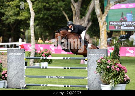 Federico Fernandez del Messico con Diamanti sono unici durante il Prix du Conseil Départemental d'Ille et Vilaine al Jumping International de Dinard il 18 luglio 2024, Dinard, Francia (foto di Maxime David - MXIMD Pictures) Foto Stock