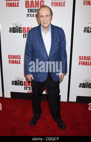 Pasadena, Stati Uniti. 18 luglio 2024. Il leggendario comico Bob Newhart, 94 anni, morì il 18 luglio 2024 nella sua casa di Los Angeles dopo una serie di brevi malattie.--------------------------------------------------------- Bob Newhart al "Big Bang Theory" Series finale Party tenutosi presso il Langham Huntington Hotel il 1° maggio 2019 a Pasadena, CA. © Janet Gough/AFF-USA. Credito COM: AFF/Alamy Live News Foto Stock