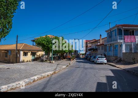 Zante, Grecia - 6 giugno 2024: Vista dal villaggio di Kiliomenos, situato sul percorso dalla città di Laganas alla spiaggia di Navagio. Zante, isole ionie in G Foto Stock