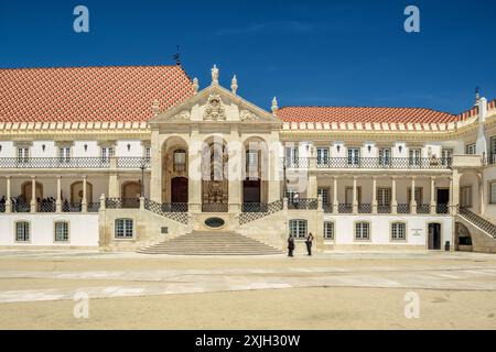 Palazzo reale o Palazzo delle scuole (Paco das Escolas) complesso architettonico storico dell'Università della città di Coimbra, Portogallo, Europa Foto Stock