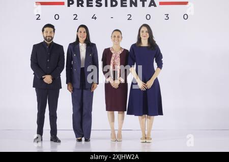 Claudia Sheinbaum presenta il suo Gabinetto Marath Bolanos, Josefina Rodriguez, Claudia Sheinbaum Pardo, Claudia Curiel de Icazaz durante la presentazione del Gabinetto di governo Claudia Sheinbaums al Museo Interactivo de economia MIDE. Il 18 luglio 2024 a città del Messico, Messico. Foto di Ian Robles/ Eyepix Group città del Messico CDMX Messico Copyright: XIanxRoblesxxEyepixxGroupx Foto Stock