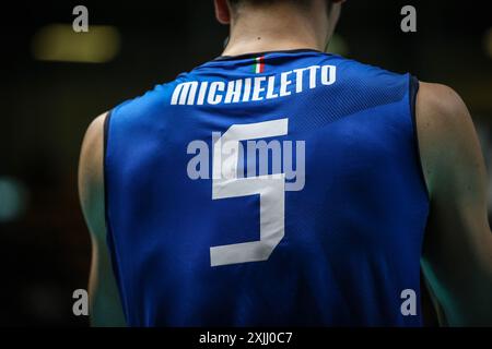 Alessandro Michieletto durante test match - Italia vs Argentina, test match di pallavolo a Bologna, 18 luglio 2024 Foto Stock