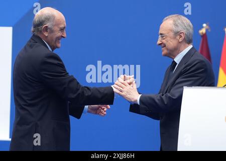 Florentino Pérez durante la sua presentazione come nuovo giocatore del Real Madrid CF il 16 luglio 2024 allo stadio Santiago Bernabeu di Madrid, Spagna - foto Laurent Lairys / PANORAMIC Foto Stock