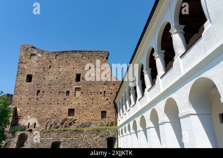 Castello di Kasperk (Hrad Kasperk), Repubblica Ceca. Il castello di Kasperk è un castello medievale situato ai piedi del Parco Nazionale di Sumava. Con la sua elevazione Foto Stock