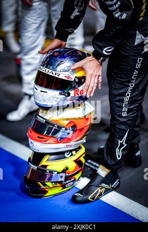 Londra, Royaume University. 19 luglio 2024. Ambiance Helmets, durante l'ePrix di Hankook Londra 2024, decimo incontro del Campionato Mondiale ABB FIA Formula e 2023-24, sull'Excel London dal 18 al 21 giugno 2024 a Londra, Regno Unito - Photo Paulo Maria/DPPI Credit: DPPI Media/Alamy Live News Foto Stock