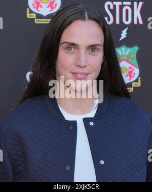 Los Angeles, Stati Uniti. 18 luglio 2024. Rosie Hughes arriva al Wrexham AFC 's Wrex Coast Tour Kick-Off Party che si tiene al Beverly Hilton di Beverly Hills, CALIFORNIA, giovedì, 18 luglio 2024. (Foto di Sthanlee B. Mirador/Sipa USA) credito: SIPA USA/Alamy Live News Foto Stock