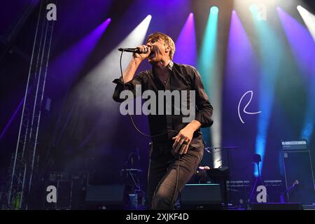 REGNO UNITO. 18 luglio 2024. LONDRA, INGHILTERRA - 18 LUGLIO: Brett Anderson di "Suede" si esibisce all'Alexandra Palace Park il 18 luglio 2024 a Londra, Inghilterra. CAP/Mar © Mar/Capital Pictures credito: Capital Pictures/Alamy Live News Foto Stock