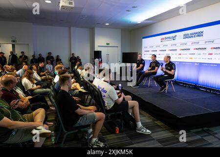 CHARLES Phil, DS PENSKE Team Director, Portrait, durante l'ePrix di Hankook London 2024, decimo incontro del Campionato Mondiale ABB FIA Formula e 2023-24, sull'Excel London dal 18 al 21 giugno 2024 a Londra, Regno Unito Foto Stock