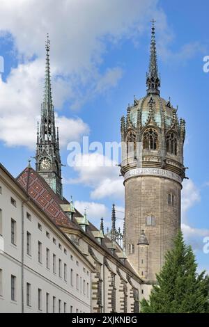 Torre della Chiesa di tutti i Santi o Chiesa del Castello, città di Lutero Wittenberg, Sassonia Anhalt, Germania Foto Stock