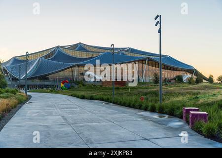 Vista esterna del campus aziendale di Google Bay View. Il Google Bay View Campus si trova su un terreno di 42 acri adiacente al NASA Ames Research Center Foto Stock