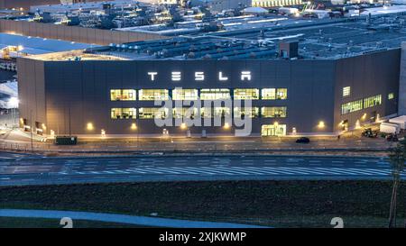 Vista aerea di Tesla Gigafactory, Gruenheide, 23 ottobre 2023 Foto Stock