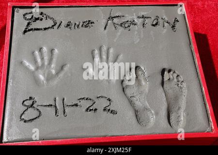 Diane Keaton alla Diane Keaton Hand- and Footprint Ceremony tenutasi al TCL Chinese Theater di Hollywood, USA, l'11 agosto 2022 Foto Stock