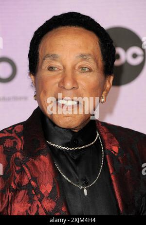 Smokey Robinson agli American Music Awards 2022 tenuti al Microsoft Theater di Los Angeles, USA il 20 novembre 2022 Foto Stock