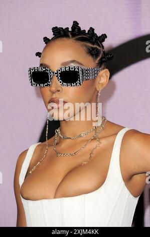 Tinashe agli American Music Awards 2022 tenuti al Microsoft Theater di Los Angeles, USA il 20 novembre 2022 Foto Stock