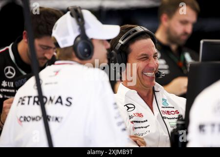 WOLFF Toto (aut), Team Principal &amp; CEO del team Mercedes AMG F1, Portrait e SCHUMACHER Mick (Gger), pilota di riserva del team Mercedes AMG F1, ritratto durante il Gran Premio d'Ungheria di Formula 1 2024, 13° round del Campionato del mondo di Formula 1 2024 dal 19 al 21 luglio 2024 sull'Hungaroring, a Mogyorod, Ungheria Foto Stock