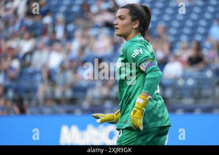 Seattle, Stati Uniti. 19 luglio 2024. Il portiere del Seattle Reign FC Laurel Ivory (18) dirige i suoi difensori contro gli Utah Royals in un match NWSL x LIGA MX Femenil Summer Cup al Lumen Field di Seattle, Washington, il 19 luglio 2024. (Foto di Nate Koppelman/Sipa USA) credito: SIPA USA/Alamy Live News Foto Stock