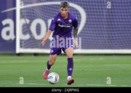 Il centrocampista dell'ACF Fiorentina Alessandro bianco durante l'amichevole tra ACF Fiorentina e AC Reggiana a Firenze, in Italia, 19 luglio 2024 Foto Stock