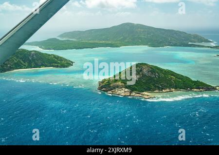 Spettacolare vista aerea sull'isola di Lizard sulla grande Barriera Corallina, Queensland, Australia. La grande Barriera Corallina è la barriera corallina più grande del mondo Foto Stock