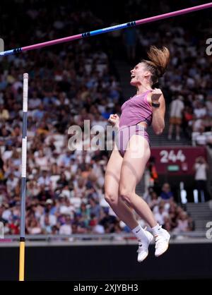 Alysha Newman del Canada in azione nella finale Women's Pole Vault durante il London Athletics Meet al London Stadium. Data foto: Sabato 20 luglio 2024. Foto Stock