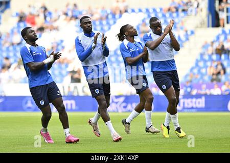 Genk, Belgio. 20 luglio 2024. Christopher Bonsu Baah di Genk, Alieu Fadera di Genk, Joris Kayembe di Genk e Mujaid Sadick Aliu di Genk, foto prima di una partita amichevole di calcio tra il belga KRC Genk e il francese LOSC Lille sabato 20 luglio 2024 a Genk, per prepararsi alla prossima stagione 2024-2025. BELGA FOTO JOHAN EYCKENS credito: Belga News Agency/Alamy Live News Foto Stock