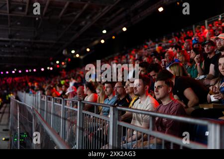 Londra, Royaume University. 20 luglio 2024. Tifosi durante l'ePrix di Londra 2024 di Hankook, decimo incontro del Campionato Mondiale ABB FIA Formula e 2023-24, sull'Excel London dal 18 al 21 giugno 2024 a Londra, Regno Unito - foto Javier Jimenez/DPPI Credit: DPPI Media/Alamy Live News Foto Stock