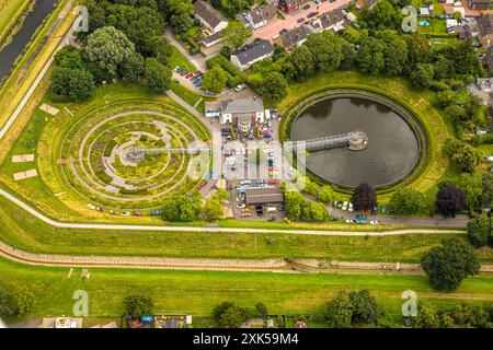 Luftbild, Berna Park, mit Theater der Pflanzen, ehemaliges Klärwerk, Ebel, Bottrop, Ruhrgebiet, Nordrhein-Westfalen, Deutschland ACHTUNGxMINDESTHONORARx60xEURO *** Vista aerea, Parco di Berna, con Teatro degli impianti, ex impianto di depurazione, Ebel, Bottrop, zona della Ruhr, Renania settentrionale-Vestfalia, Germania ATTENTIONxMINDESTHONORARx60xEURO Foto Stock