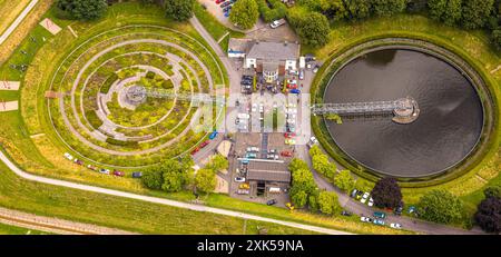 Luftbild, Berna Park, mit Theater der Pflanzen, ehemaliges Klärwerk, Ebel, Bottrop, Ruhrgebiet, Nordrhein-Westfalen, Deutschland ACHTUNGxMINDESTHONORARx60xEURO *** Vista aerea, Parco di Berna, con Teatro degli impianti, ex impianto di depurazione, Ebel, Bottrop, zona della Ruhr, Renania settentrionale-Vestfalia, Germania ATTENTIONxMINDESTHONORARx60xEURO Foto Stock