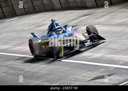 Londra, Regno Unito. 21 luglio 2024. Kelvin VAN DER LINDE, ABT Formula e Team, durante la sessione di prove libere mattutina durante l'HANKOOK 2023 London ABB Formula e World Championship a Excel, Londra, Regno Unito. Crediti: LFP/Alamy Live News Foto Stock