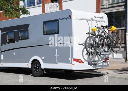 Kastrup/Copenhagen/ Danimarca/21 luglio 2024/.tourits con camper e biciclette a Kastrup Copenhagen (foto. Francis Joseph Dean/Dean Pictures) (non per uso commerciale) Foto Stock