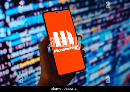 Paraguay. 21 luglio 2024. In questa immagine, il logo MicroStrategy Incorporated viene visualizzato sullo schermo di uno smartphone. (Credit Image: © Jaque Silva/SOPA Images via ZUMA Press Wire) SOLO PER USO EDITORIALE! Non per USO commerciale! Foto Stock